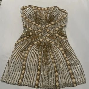 Sherri Hill Women’s 4 Strapless Short Homecoming Dress Beading Sequins